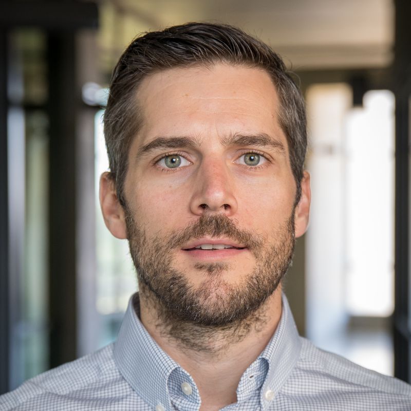 Dr. Daniel Tartakovsky